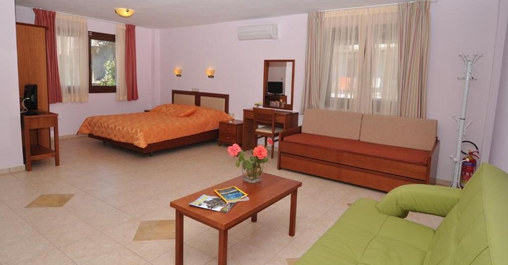 Elia Studios Skala Marion Room photo